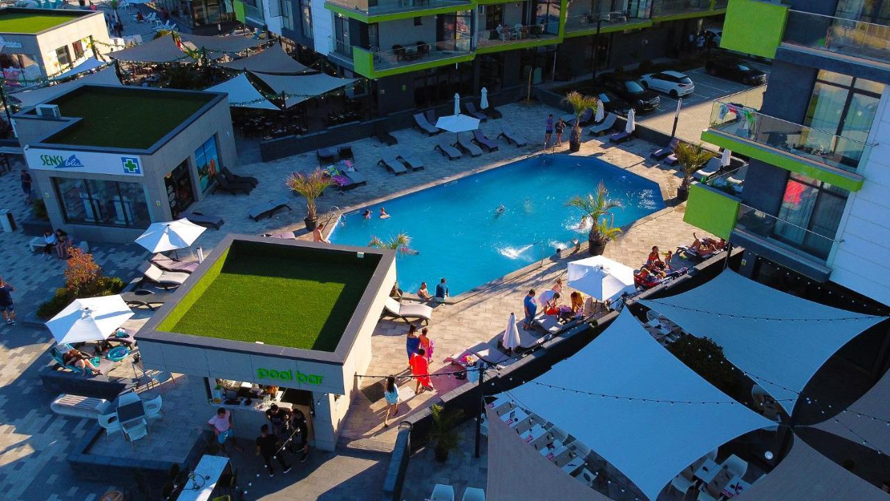 Rainbow Sea View Apartment Spa N Pool Resort - Parking Mamaia Buitenkant foto