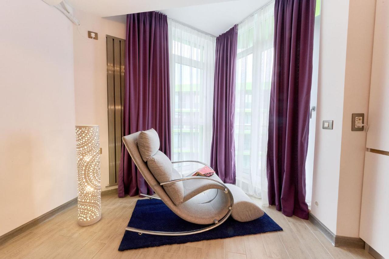Rainbow Sea View Apartment Spa N Pool Resort - Parking Mamaia Buitenkant foto